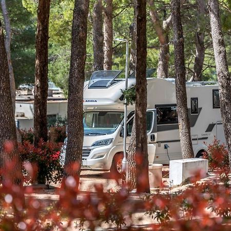 Riviera Mobile Home Makarska Bagian luar foto