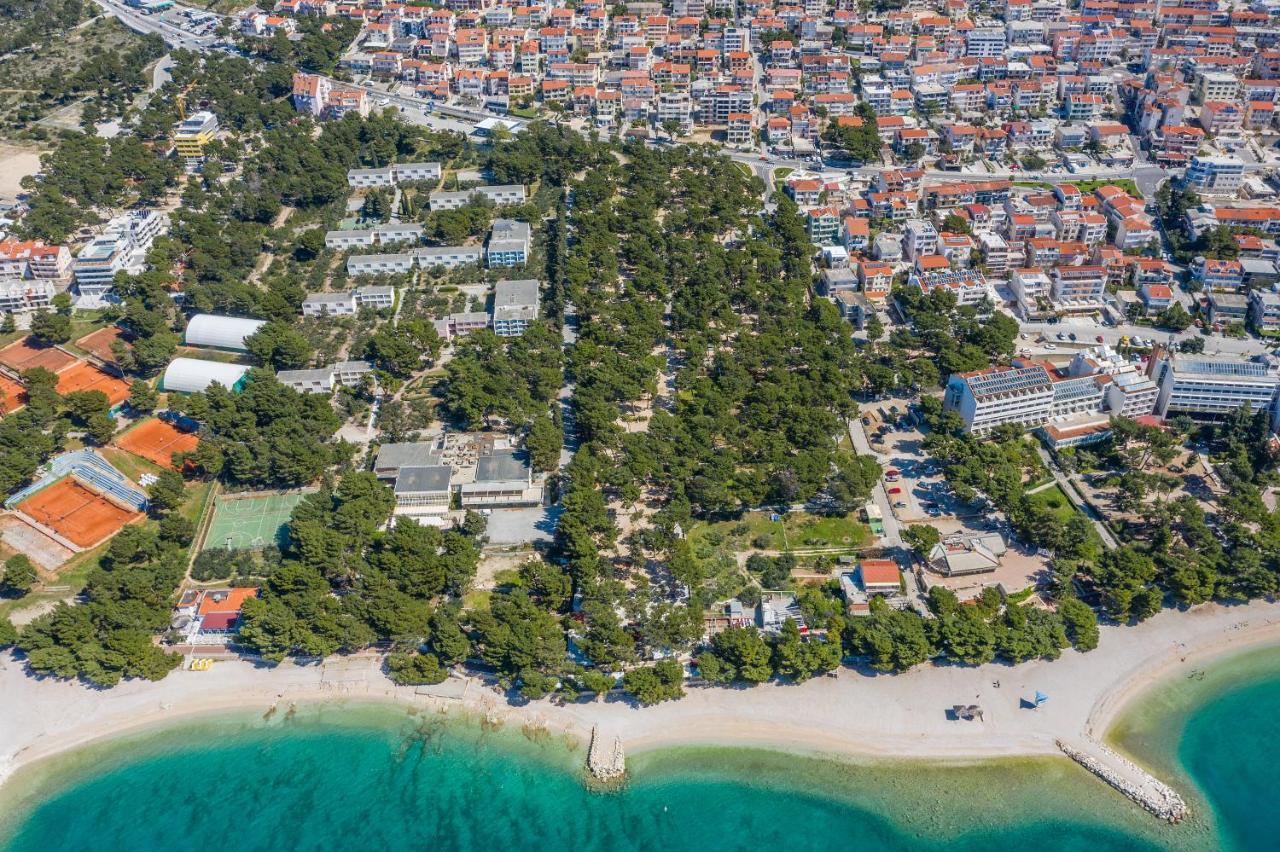 Riviera Mobile Home Makarska Bagian luar foto